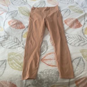 Fabletics Oasis High-Waisted Pocket 7/8 Yoga Pants